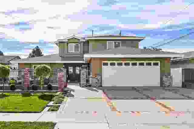 6202 Kimberly Drive, Huntington Beach Ca 92647 | Detached 0