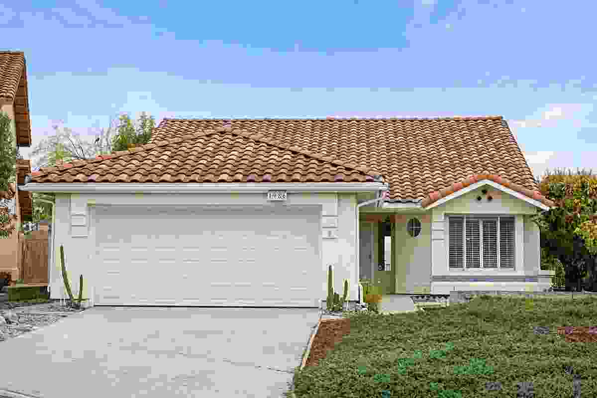 1986 Stonecrest Ct., Vista Ca 92081 | Detached 0