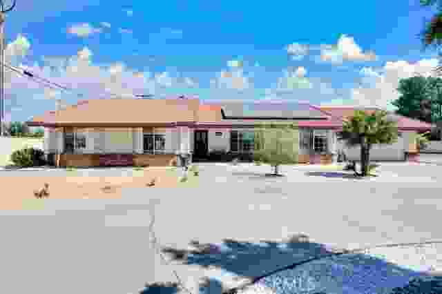 20086 Yucca Loma Road, Apple Valley Ca 92307 | Detached 0