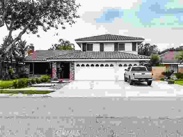 17135 Buttonwood Street, Fountain Valley Ca 92708 | Detached 0