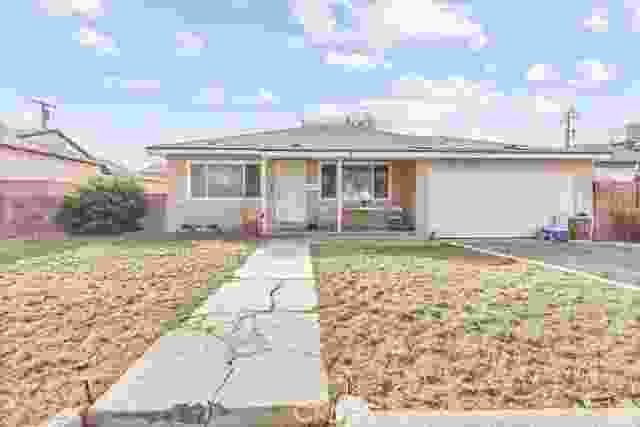 638 W Avenue H12, Lancaster Ca 93534 | Detached 0