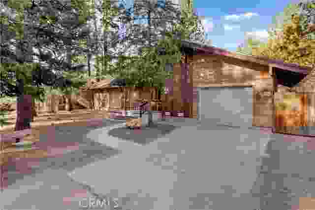 583 Thrush Drive, Big Bear Lake CA 92315 | Detached 0