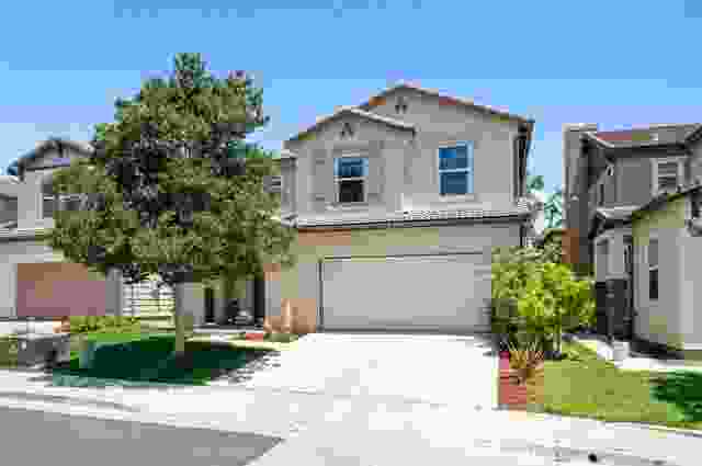 971 Astonvilla Way, Corona Ca 92878 | Detached 0