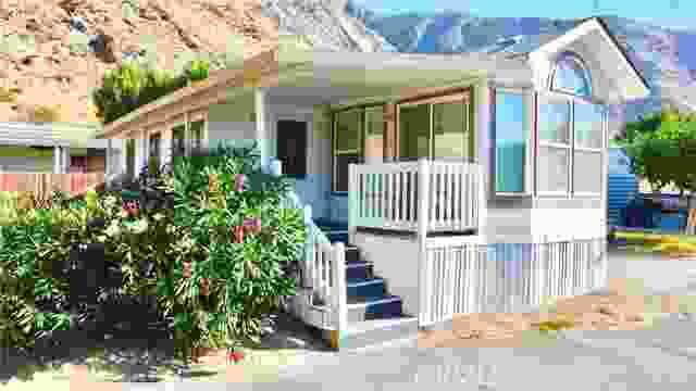 83 Bonanza # 35, Palm Springs Ca 92262 | Manufactured Home 0