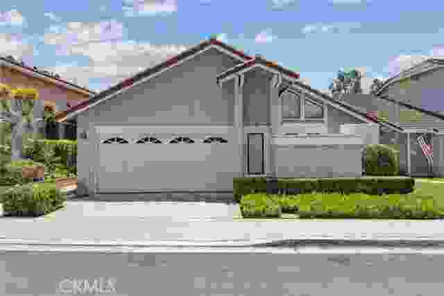 14 Alba W, Irvine Ca 92620 | Detached 0