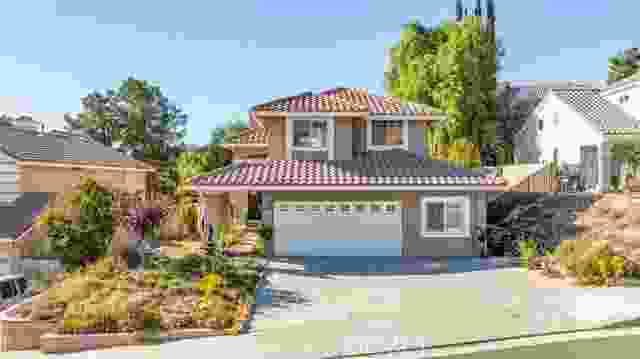 28741 Park Woodland Place, Santa Clarita Ca 91390 | Detached 0