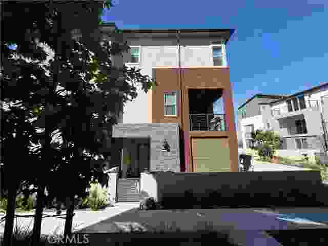 154 Abacus, Irvine Ca 92618 | Townhouse 0