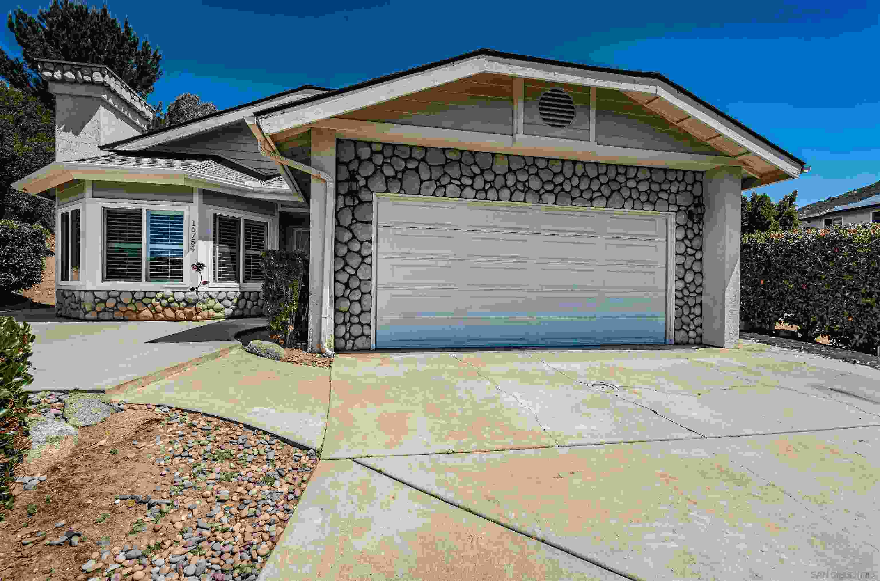 16754 Georgios Way, Ramona Ca 92065 | Detached 0