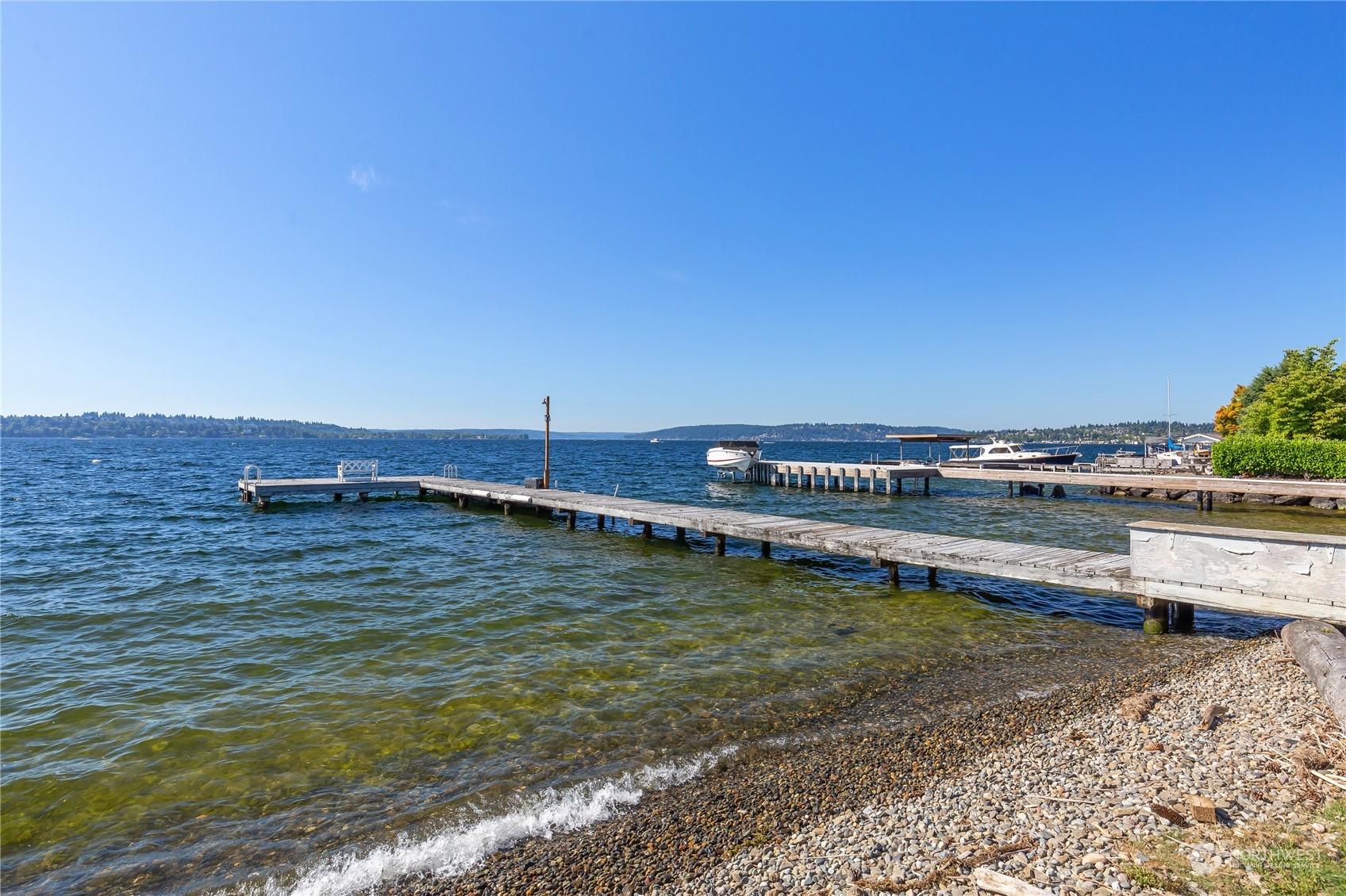 4609 92nd Avenue NE, Yarrow Point, WA 98004 | No-bank access; great beach.