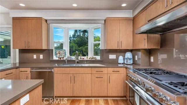 26051 Glen Canyon Drive, Laguna Hills Ca 92653 | Detached 14