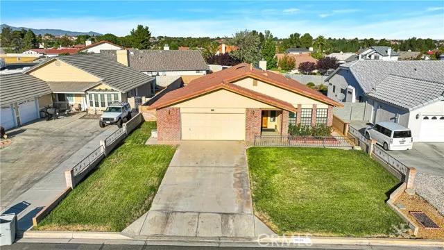 18668 Arrowhead Trail, Victorville Ca 92395 | Detached 2