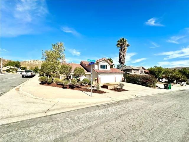 22812 Tea Rose Lane, Moreno Valley Ca 92557 | Detached 3