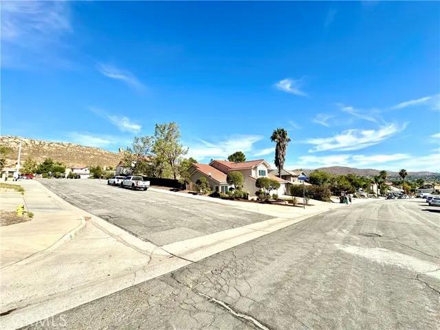 22812 Tea Rose Lane, Moreno Valley Ca 92557 | Detached 6