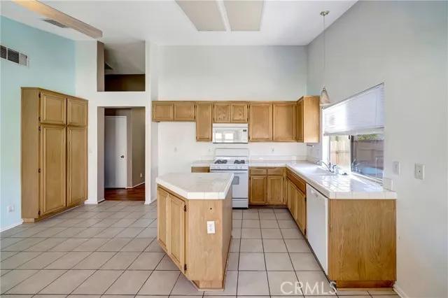 3739 Agave Circle, Lancaster Ca 93536 | Detached 35