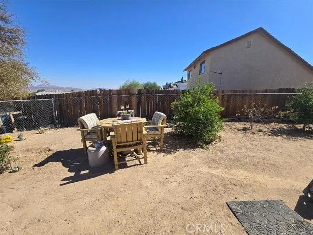 1013 Broadway Avenue, Barstow Ca 92311 | Detached 17