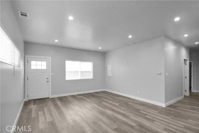 7625 S Denker Avenue, Los Angeles Ca 90047 | Detached 14