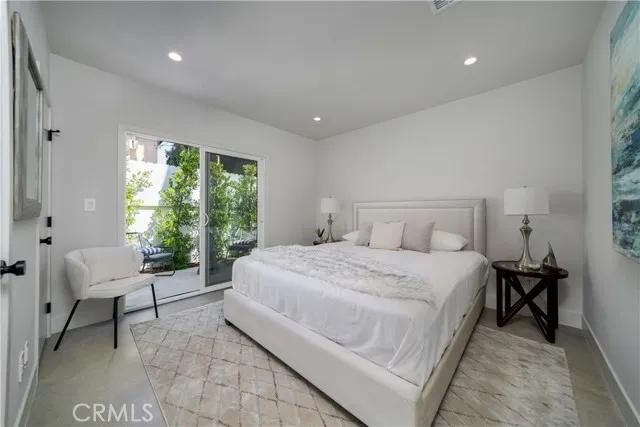 14307 Califa Street, Van Nuys Ca 91401 | Detached 23