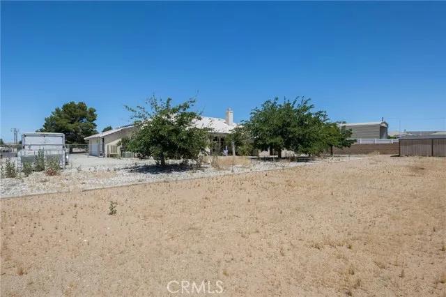 16285 Monache Road, Apple Valley Ca 92307 | Detached 41