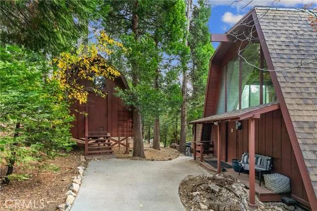 405 Kuffel, Lake Arrowhead CA 92352 | Detached 1