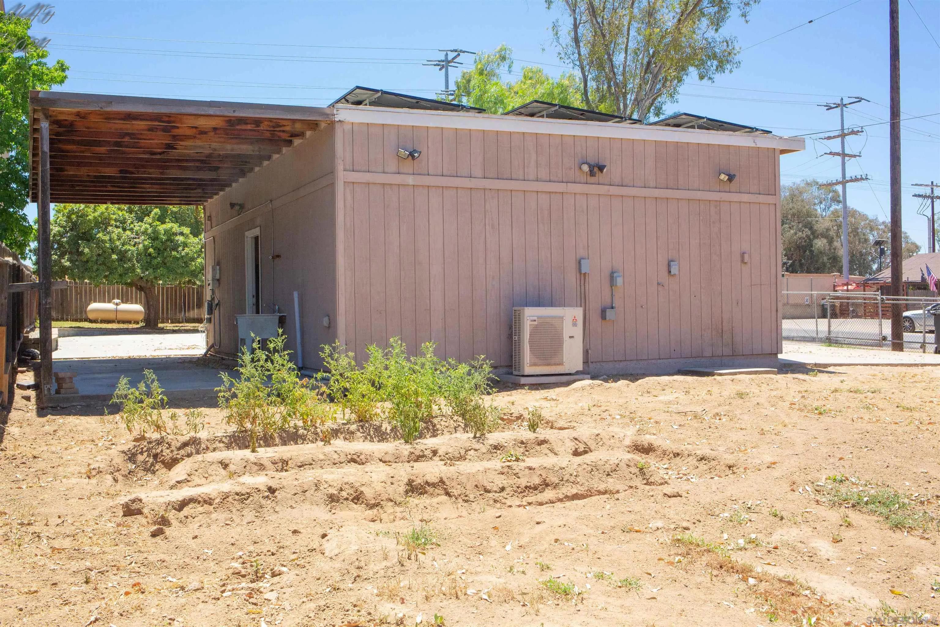 212 11th Street, Ramona Ca 92065 | Detached 21