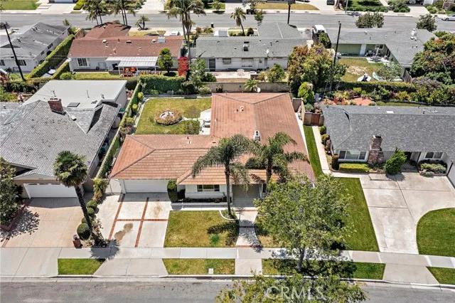 2925 Baker Street, Costa Mesa Ca 92626 | Detached 27