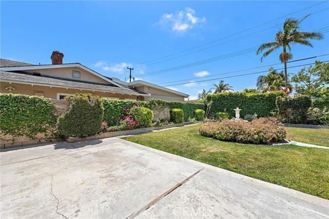 2925 Baker Street, Costa Mesa Ca 92626 | Detached 24