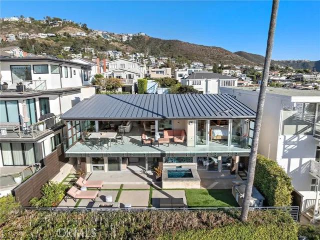 124 Sunset Terrace, Laguna Beach Ca 92651 | Detached 25