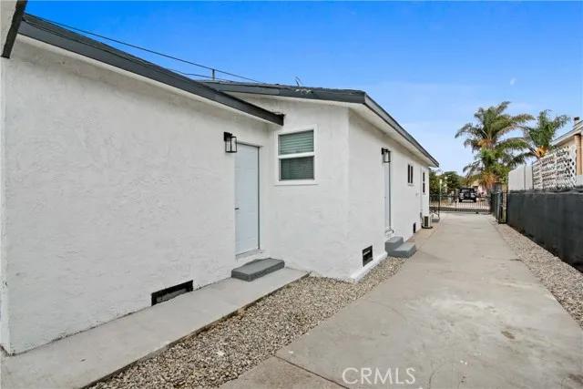 1926 E 115th Street, Los Angeles Ca 90059 | Detached 17