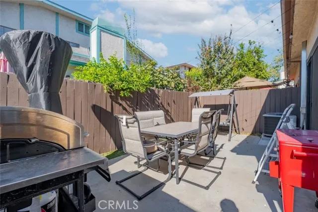 18424 Keswick Street # 8, Reseda Ca 91335 | Townhouse 18