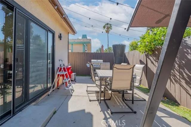 18424 Keswick Street # 8, Reseda Ca 91335 | Townhouse 17