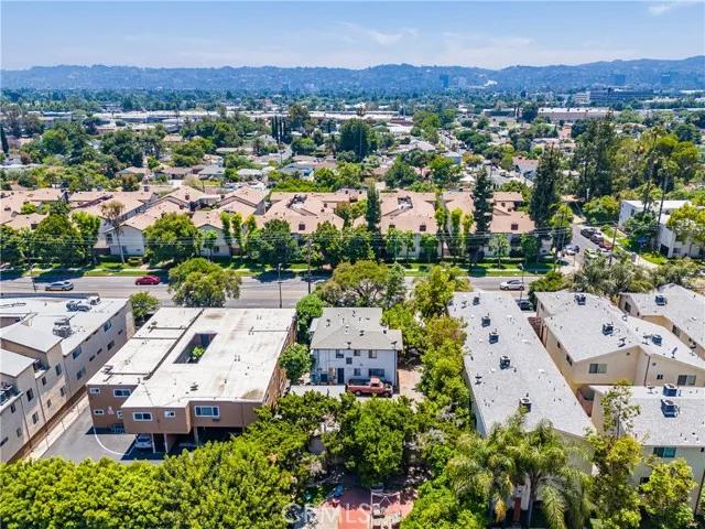 15047 Victory Boulevard, Van Nuys Ca 91411 | Multi Family 9