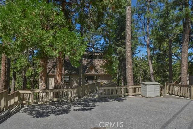 750 Grass Valley Road, Lake Arrowhead Ca 92352 | Detached 5