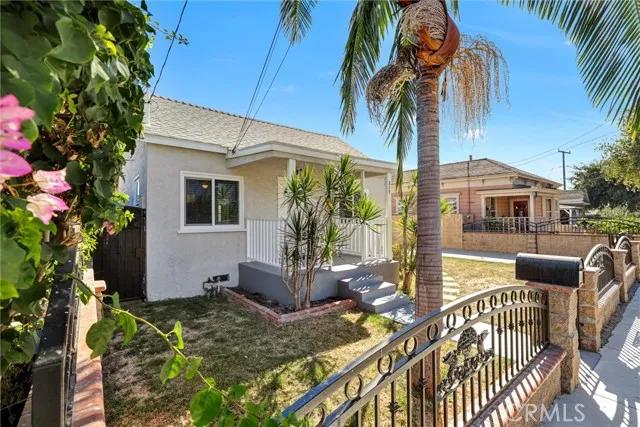 217 S Franklin Street, Santa Ana Ca 92703 | Detached 1