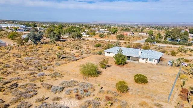 1011 Mono Road, Pinon Hills Ca 92372 | Detached 35