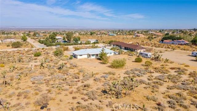 1011 Mono Road, Pinon Hills Ca 92372 | Detached 34