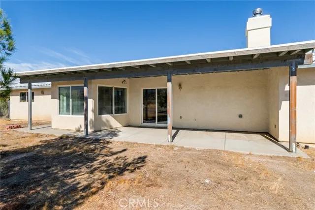 1011 Mono Road, Pinon Hills Ca 92372 | Detached 25