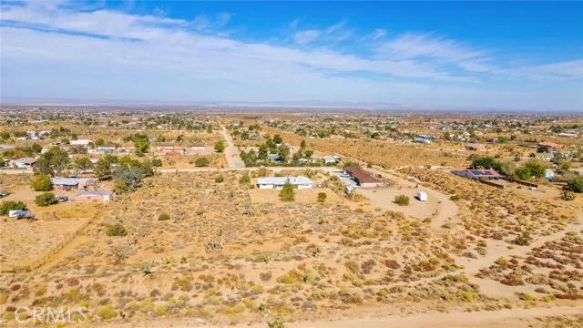 1011 Mono Road, Pinon Hills Ca 92372 | Detached 33