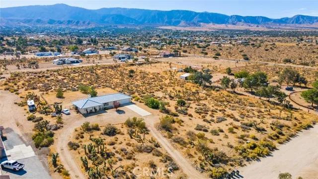 1011 Mono Road, Pinon Hills Ca 92372 | Detached 32