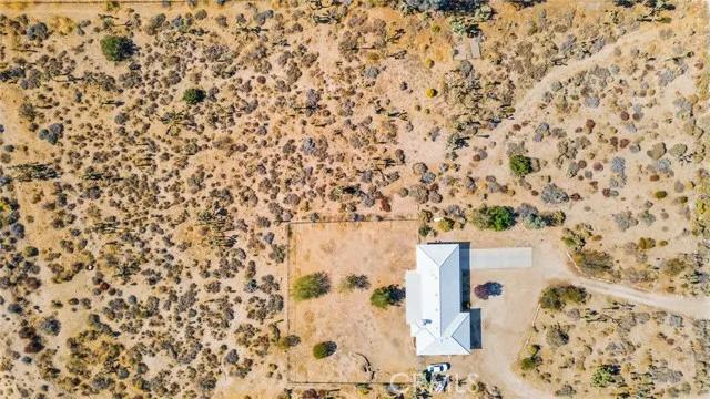 1011 Mono Road, Pinon Hills Ca 92372 | Detached 41