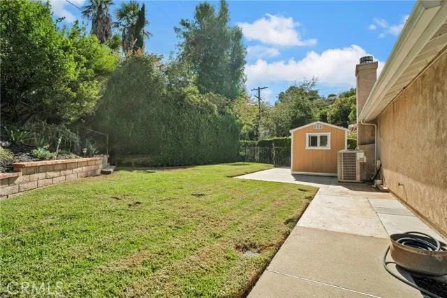 19511 Rosita Street, Tarzana Ca 91356 | Detached 42