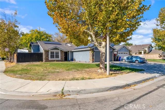 43451 Carol Drive, Lancaster Ca 93535 | Detached 2