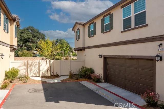 17022 Zion Drive, Canyon Country Ca 91387 | Detached 28