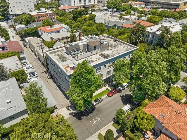 9601 Charleville Boulevard # 11, Beverly Hills Ca 90212 | Detached 36