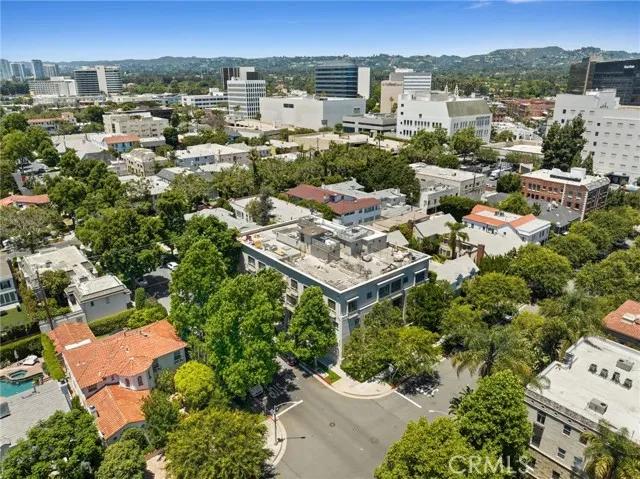 9601 Charleville Boulevard # 11, Beverly Hills Ca 90212 | Detached 37