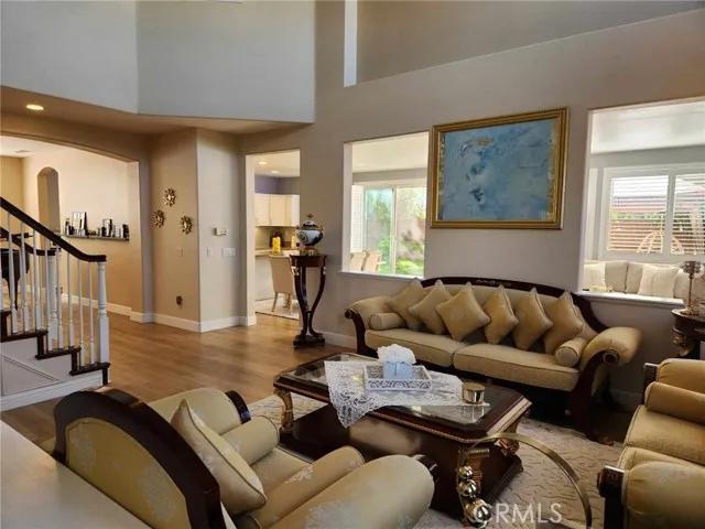 26523 Starling Ct. Court, Canyon Country Ca 91387 | Detached 18