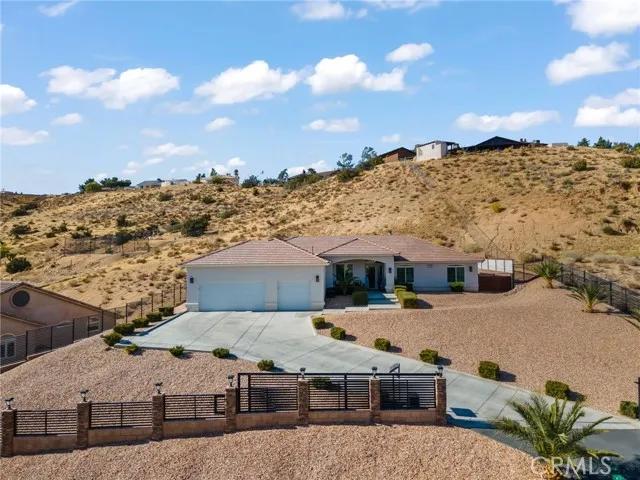 7590 Arrowhead Lake Road, Hesperia Ca 92345 | Detached 30