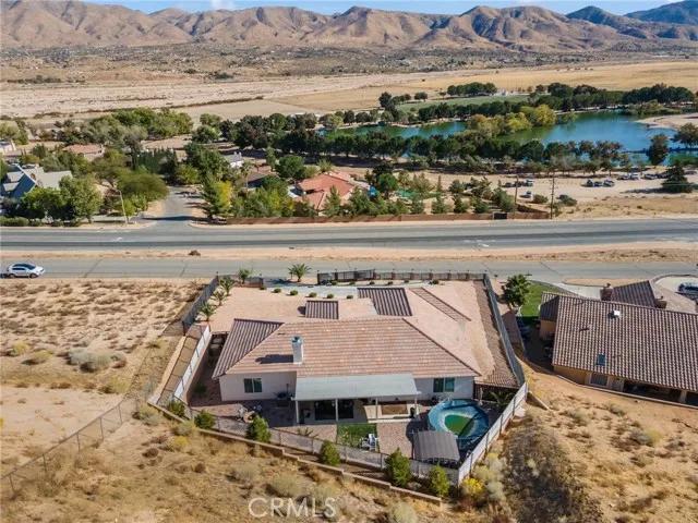 7590 Arrowhead Lake Road, Hesperia Ca 92345 | Detached 32