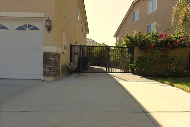 6137 Playfair Way, Corona Ca 92880 | Detached 55