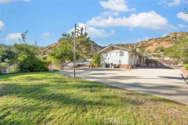 9256 Elben Avenue, Sun Valley Ca 91352 | Detached 26