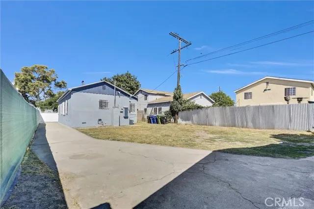 518 E 89th Street, Los Angeles Ca 90003 | Detached 26